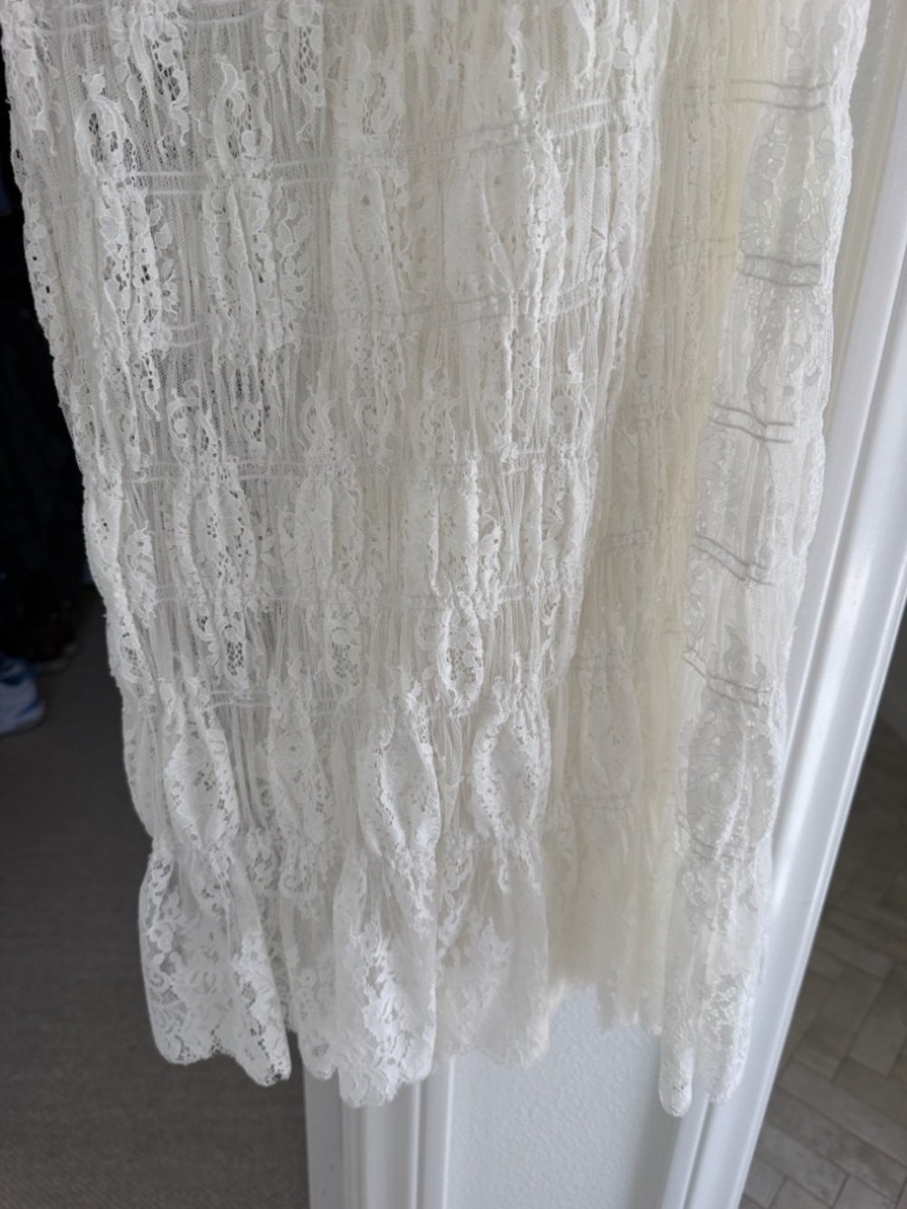 Doen Raquella Lace dress in Salt size small. Like new! - Picture 8 of 11